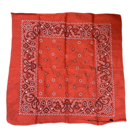 Bundle Of Four Shades Of Orange Bandanas! - Picture 8 of 9